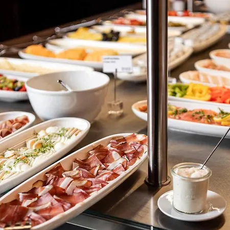 Berge Lifestyle-hotel Ζόλντεν