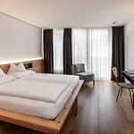 Berge Lifestyle-hotel מלון זולדן