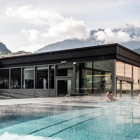 Готель Berge Lifestyle-hotel