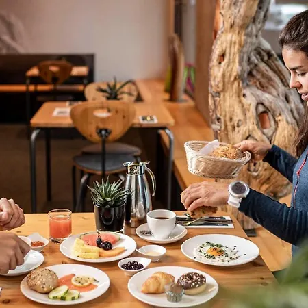Готель Berge Lifestyle-hotel Зельден