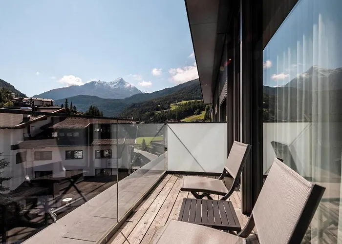 Ξενοδοχείο Berge Lifestyle-hotel Ζόλντεν