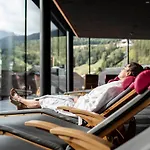 Berge Lifestyle-hotel 4*