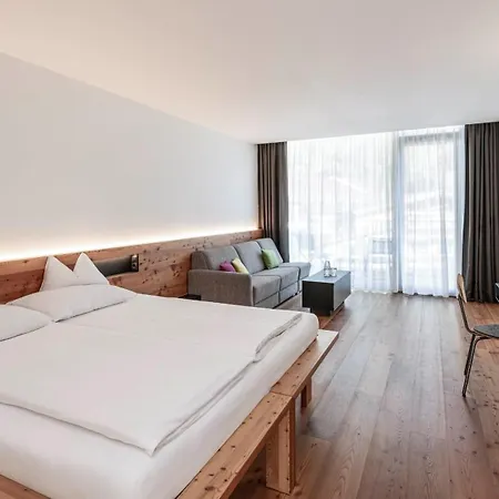 Berge Lifestyle-hotel Готель